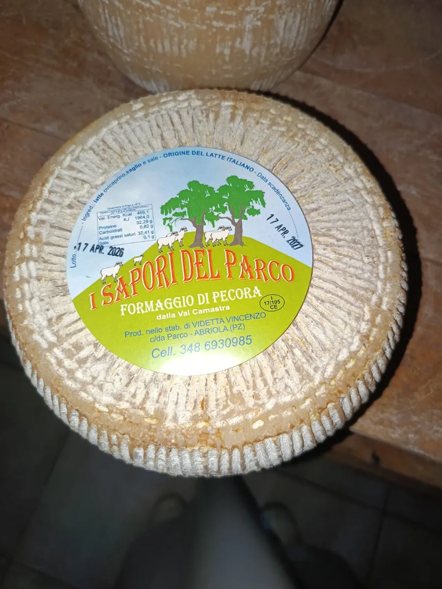 Immagine 2 del prodotto FORMAGGIO DI PECORA DELLA VAL CAMASTRA