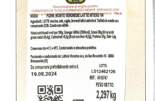Immagine 1 del prodotto FORMAGGIO MONTE VERONESE LATTE INTERO DOP 1/4 DI FORMA IN ATM