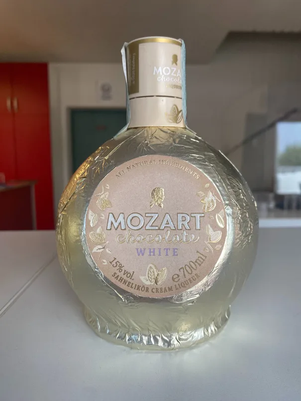 Immagine 1 del prodotto Liquore Mozart White Vanilla Chocolate Cream 15% 70 cl