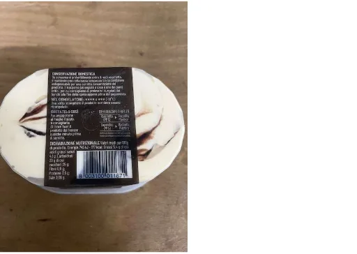 Immagine 2 del prodotto gelato al gusto zabaione variegato cioccolato al rum con uvetta sultanina aromatizzata al rum
