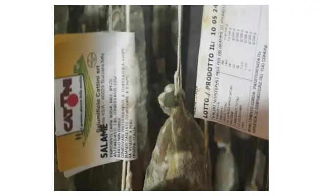 Confezione di SALAME SFUSO INTERO LOTTO 100524
