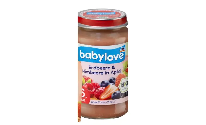 Confezione di babylovePreparazione di frutta con mela, fragola, lampone e mirtilli