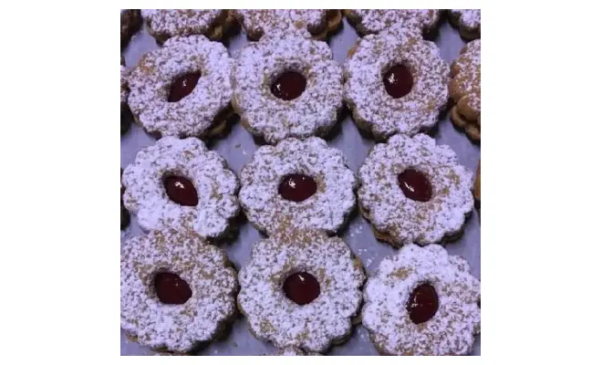 Confezione di Biscotti al farro altoatesino-Dinkelspitzbuben aus Südtirol
