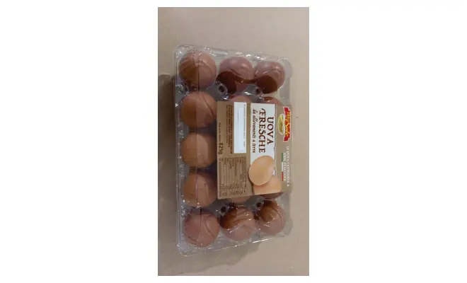 Confezione di Uova fresche da allevamento a terra Cat A