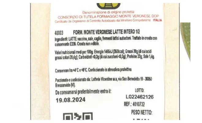 Confezione di FORMAGGIO MONTE VERONESE LATTE INTERO DOP 1/2 FORMA IN ATM