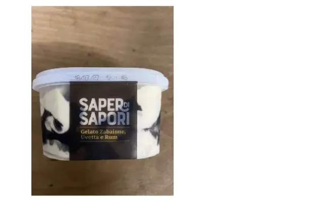 Confezione di gelato al gusto zabaione variegato cioccolato al rum con uvetta sultanina aromatizzata al rum