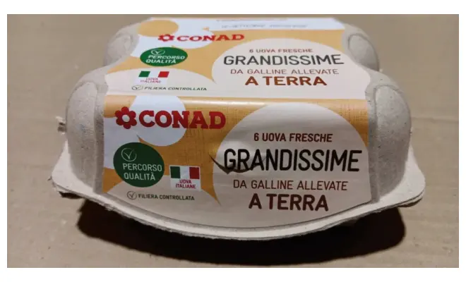 Confezione di Uova fresche da allevamento a terra Cat A